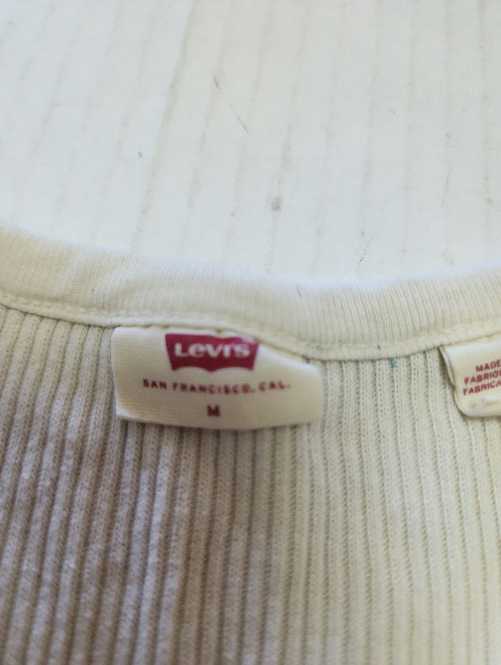 LEVIS Cropped Ribbed Sweater - Picture 3 of 4